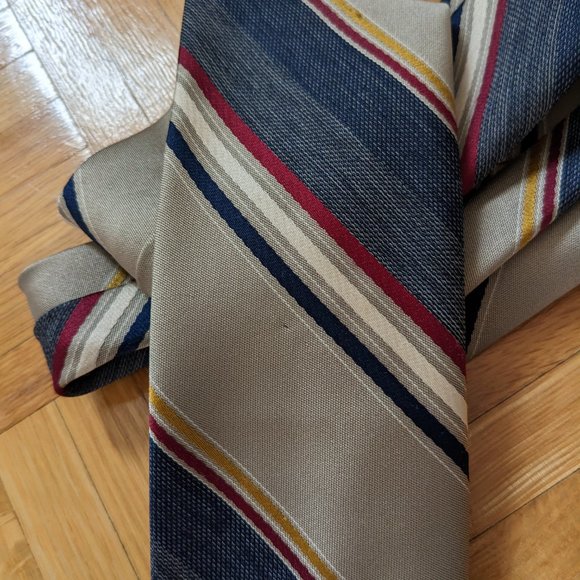 π₯ Amazing Vintage Louis Feraud Tie. Retro Multicolour Tie π₯ - Picture 2 of 9